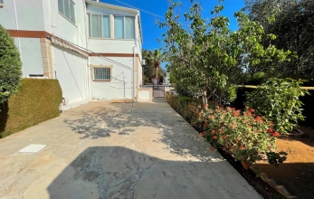 CV2050, Ground floor flat with large garden for sale in Dhekelia road.