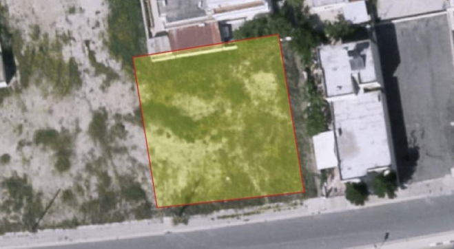 Building plot for sale in Kamares.