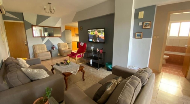 2 bedroom apartment for rent in Pervolia.