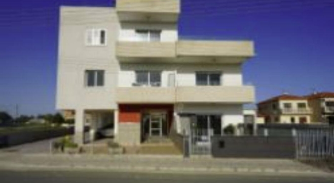 For sale a 2 bed apartment in Pervolia village.