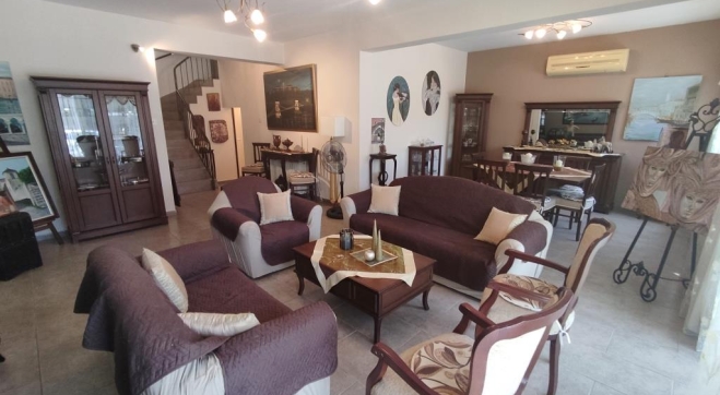 Spacious 3 bedroom house for sale in Larnaca Town centre.