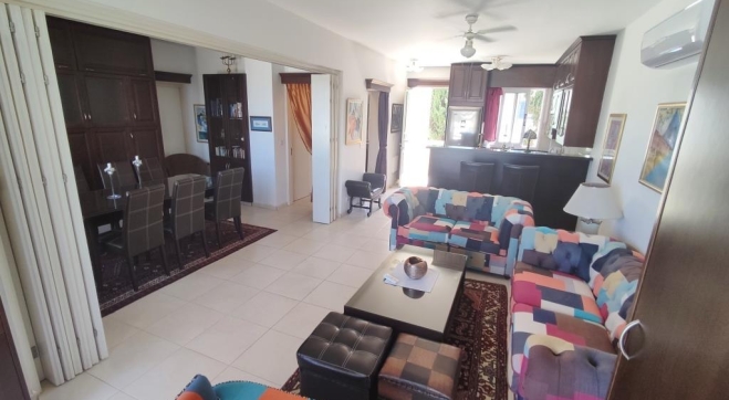 A nice 2 bedroom beach apartment is for sale in Pervolia village.
