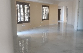 CV2161, Huge 4 bed duplex apartment in Metro area in Larnaca.