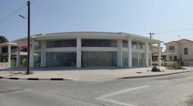 3 shops/offices for sale in Pervolia Tourist area.