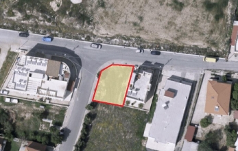 CV2194, Nice corner half plot for sale in Dromolaxia.