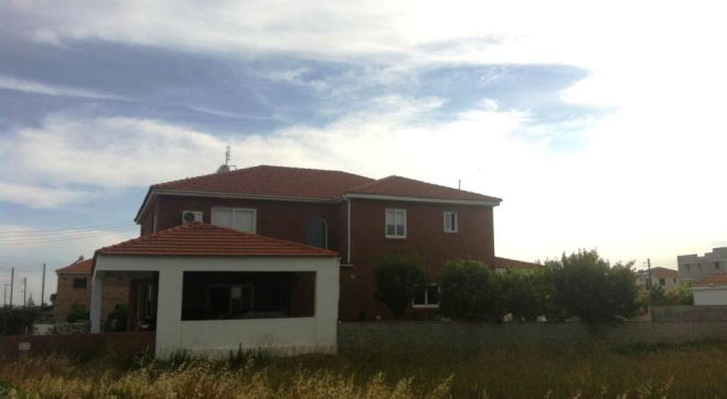 Luxury large four bed detached house for sale in Kiti