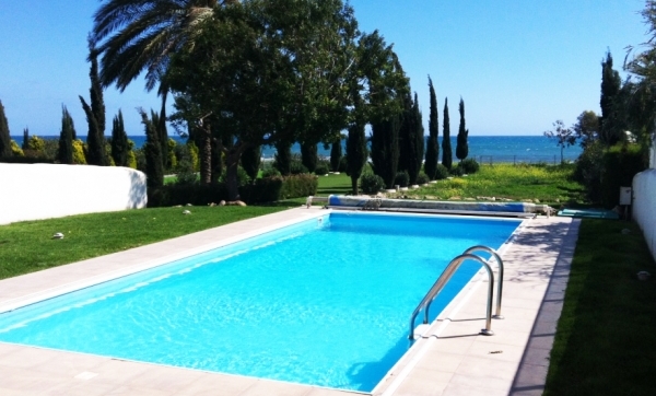 Luxury sea front house for sale in Pervolia Larnaca