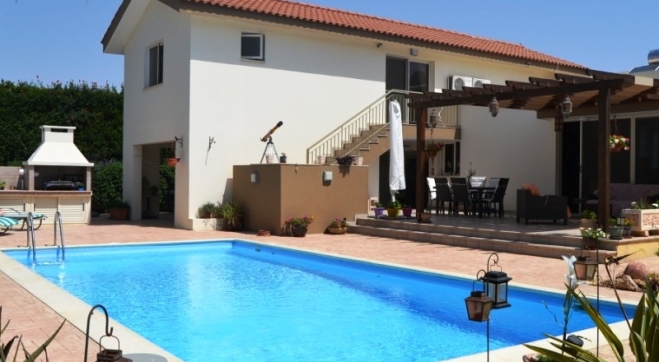 Detached villa for sale in Pervolia