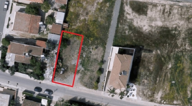 Half building plots for sale in Dromolaxia