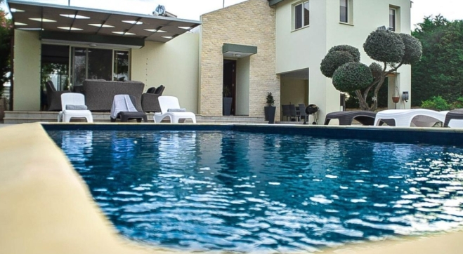 3 bedroom villa for rent in Pervolia