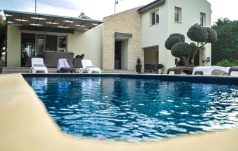 CV2564, 3 bedroom villa for rent in Pervolia