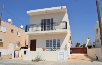 Detached house for rent in Pervolia Larnaca