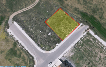 CV852, Residential building plot in Kiti