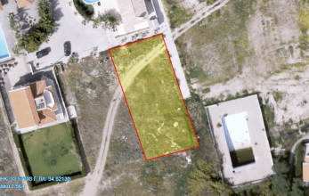 CV875, Residential building plot in Pervolia