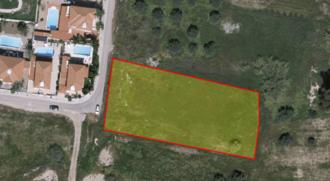 Residential land in Oroklini