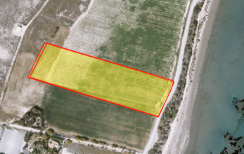 CV966, Coastal building land for sale in Pervolia